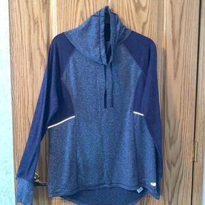 NWOT Women’s Avia medium lightweight blue hoodie